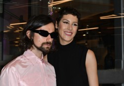 ����� ��������� ����� ����� ����� �� ������� ������ Quest Pistols ������ ���������