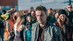 100- :  ,   