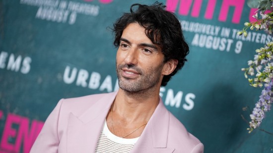 ǳ "It Ends With Us"         