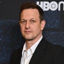  쳿 ,  ,       " "  Hulu